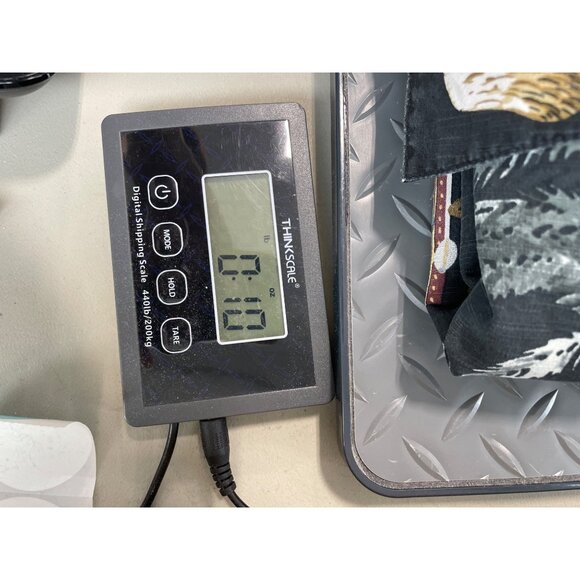 Tommy Bahama Silk Hawaiian Shirt Size XXL Short Sleeve Cigar Print Relaxed Fit - Picture 8 of 8